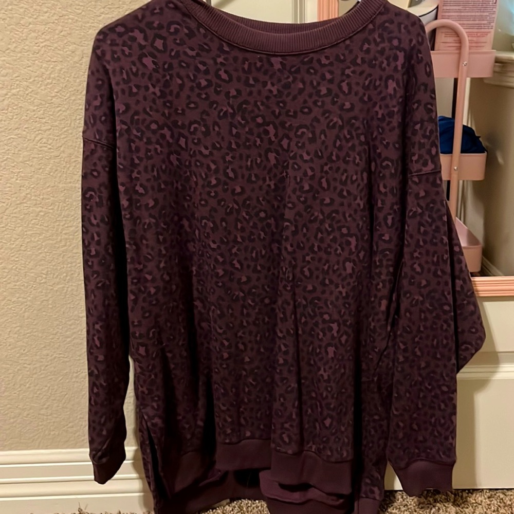 Size small American Eagle purple Leopard sweatshirt.